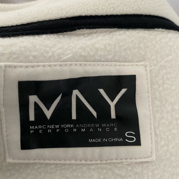 Cream colour warm fleece sweater - sz sm - Picture 2 of 2